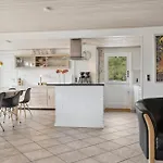 Stunning Home In Blavand With Sauna * Blåvand