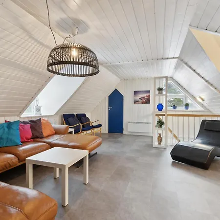 5 Bedroom Stunning In Tatil Evi Blåvand